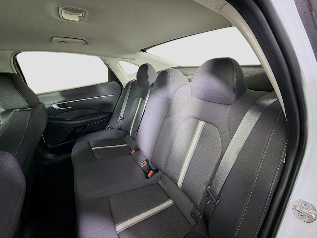 Used 2025 Hyundai Sonata SE FWD image 22
