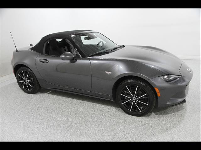 Certified 2025 MAZDA MX-5 Miata Grand Touring RWD image 2