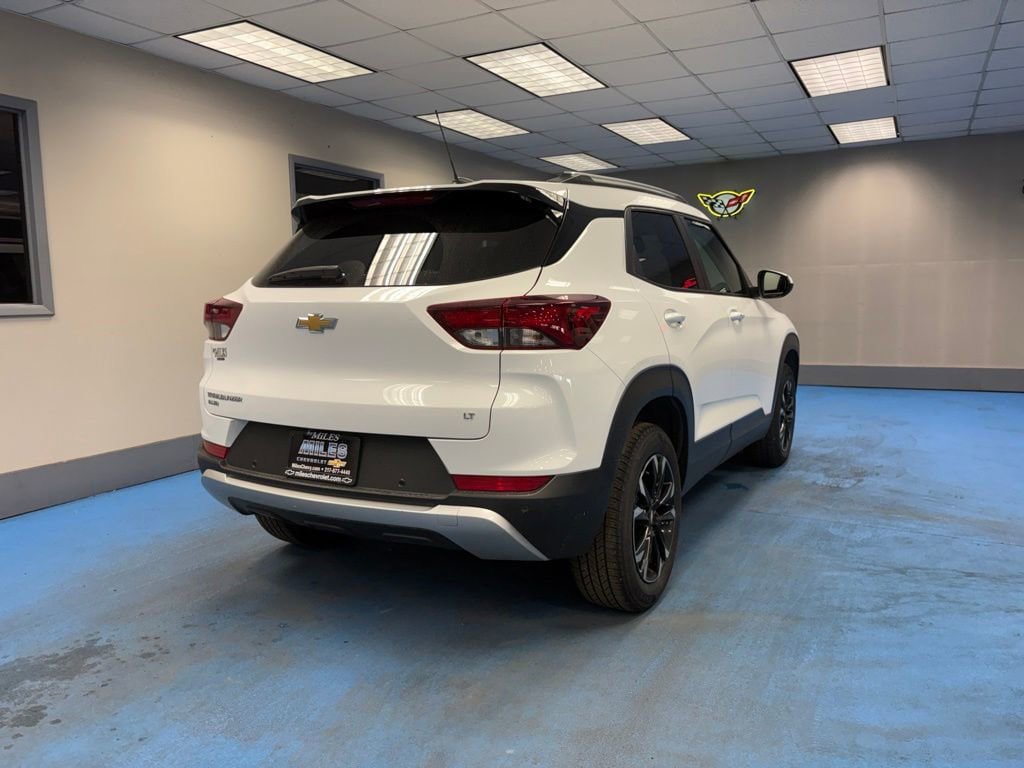 Certified 2022 Chevrolet TrailBlazer LT w/ Convenience Package AWD/4WD image 2