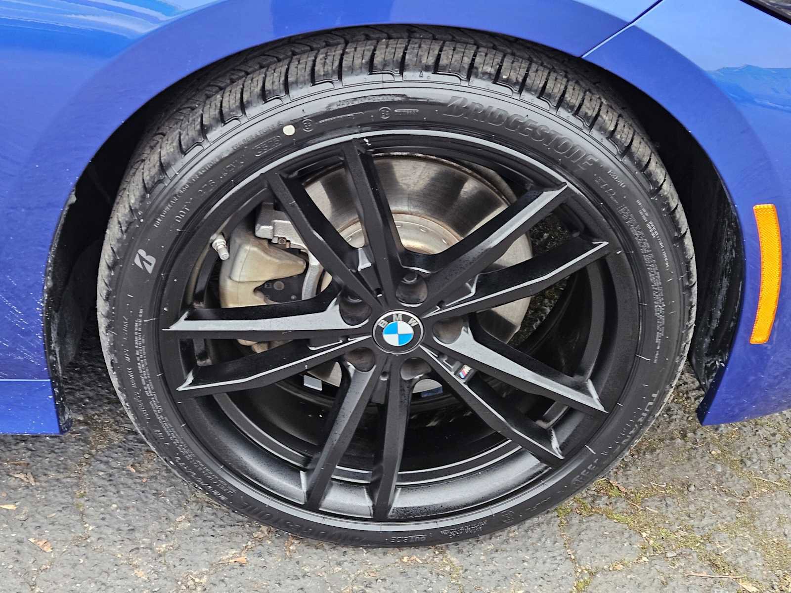 Used 2023 BMW 330i xDrive 330i xDrive w/ M Sport Package image 9