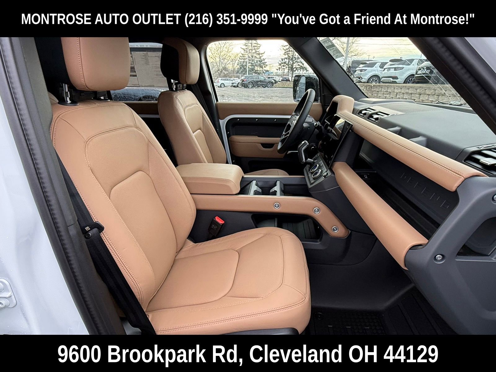 New 2026 Land Rover Defender 130 X-Dynamic SE image 19