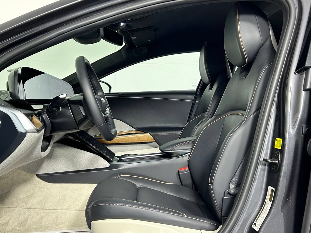 Used 2024 Lucid Air Pure RWD image 31