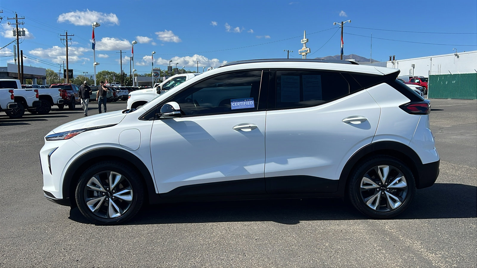 Certified 2023 Chevrolet Bolt EUV LT w/ Convenience Package image 8