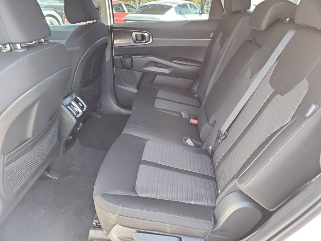 New 2026 Kia Sorento LX FWD image 12