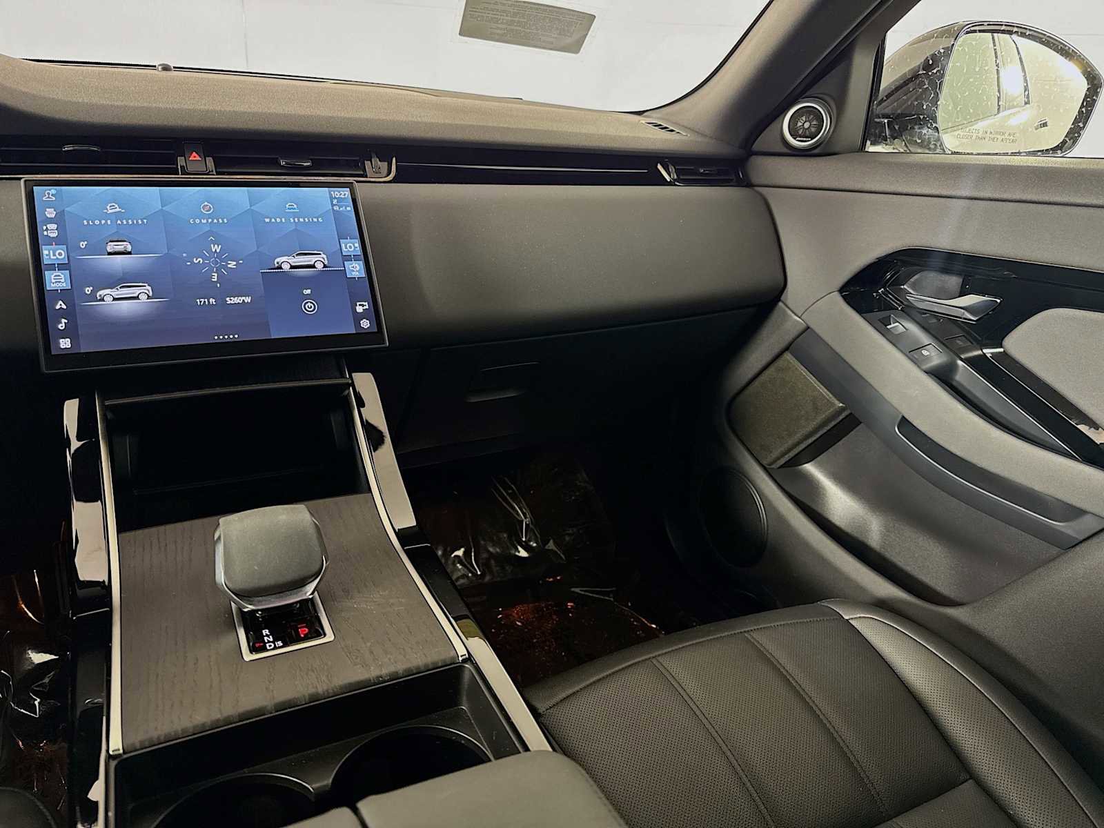 Used 2025 Land Rover Range Rover Evoque S image 23