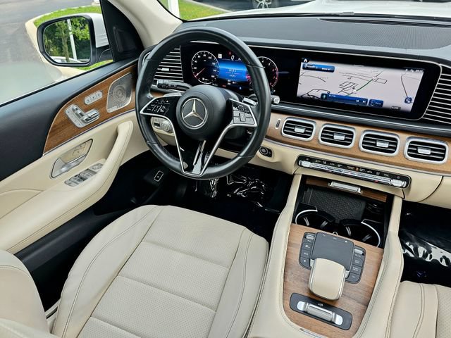 Certified 2024 Mercedes-Benz GLS 450 4MATIC image 31