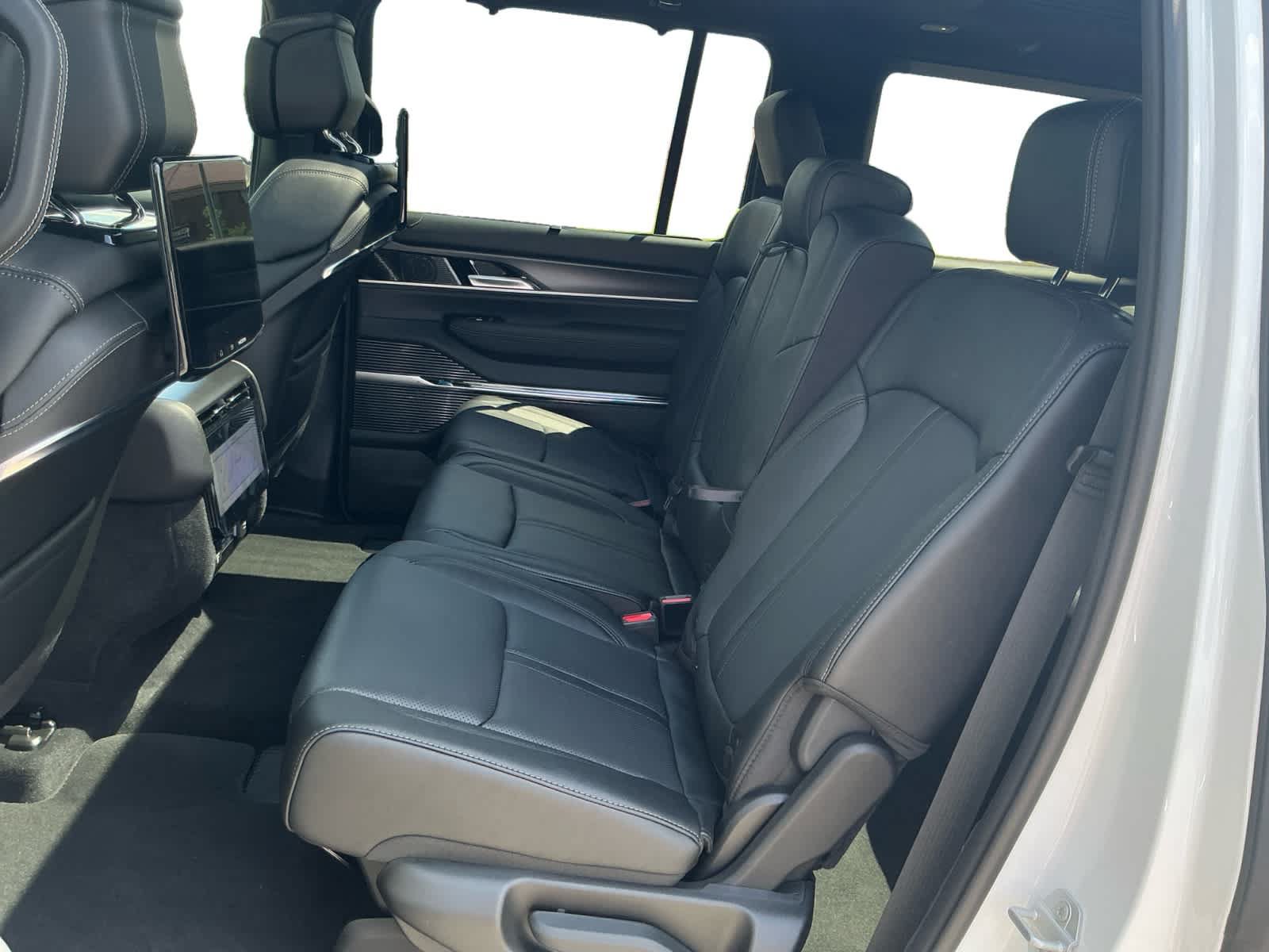 New 2026 Jeep Grand Wagoneer Summit w/ Rear Seat Video Group I AWD/4WD image 13
