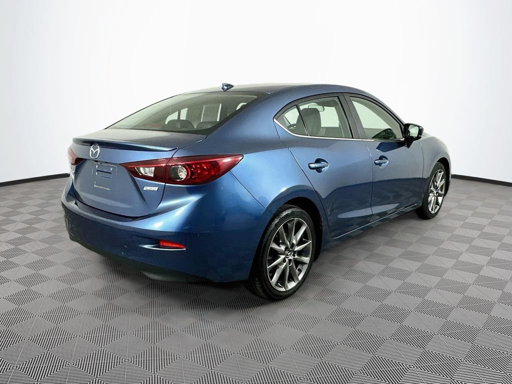 Used 2018 MAZDA MAZDA3 Touring FWD image 10
