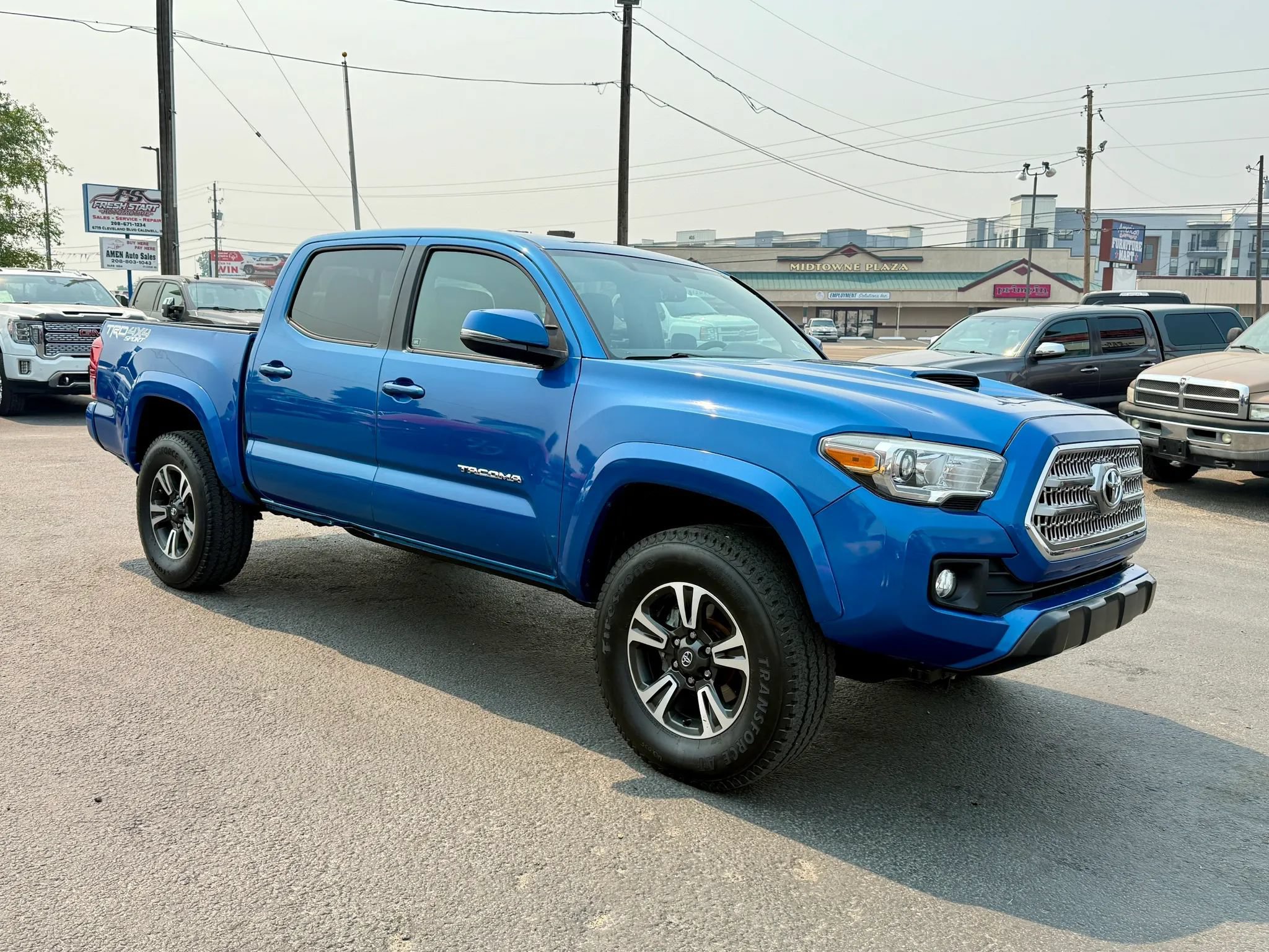 Used 2016 Toyota Tacoma TRD Sport w/ Premium & Technology Package AWD/4WD image 7