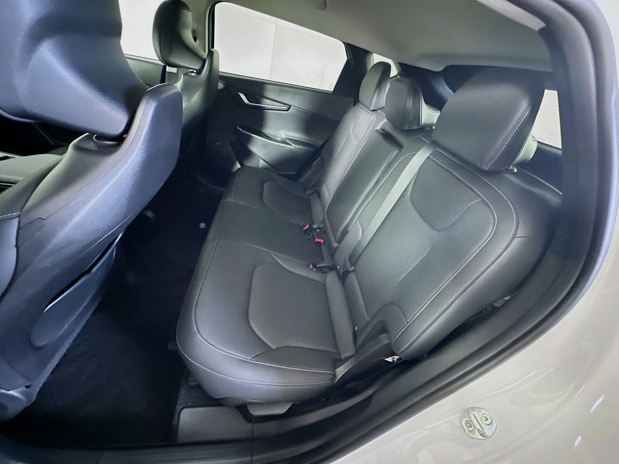 Used 2024 Kia EV6 Wind RWD image 27
