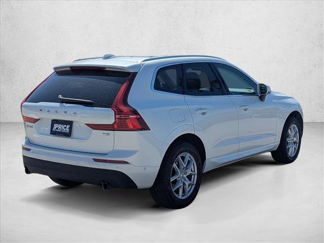 Used 2019 Volvo XC60 T5 Momentum w/ Multimedia Package FWD image 5