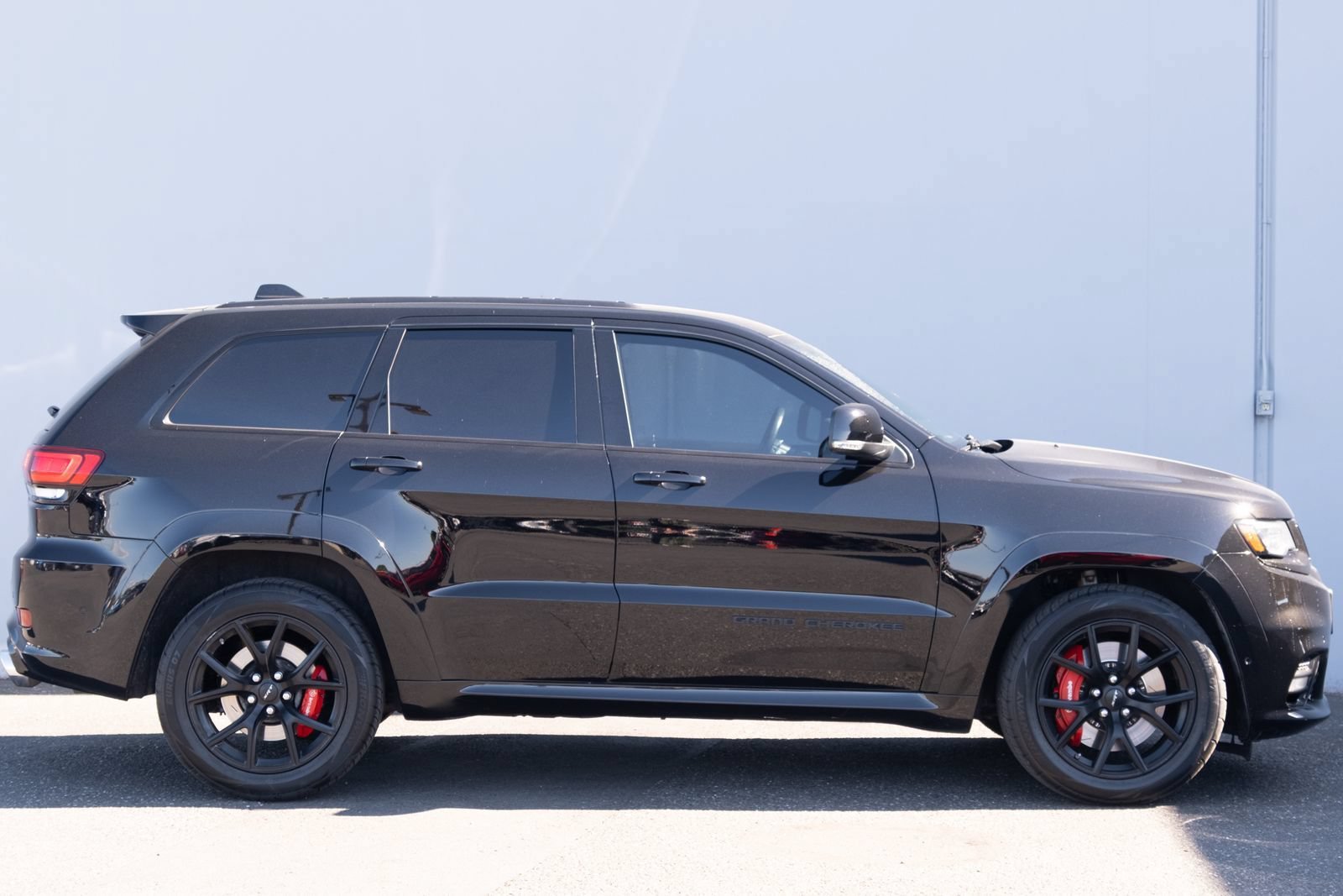 Used 2020 Jeep Grand Cherokee SRT AWD/4WD image 29