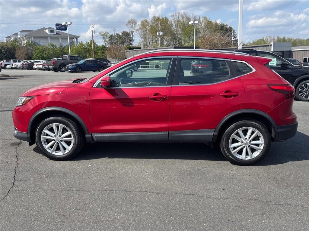 Used 2018 Nissan Rogue Sport SV w/ SV Technology Package image 23