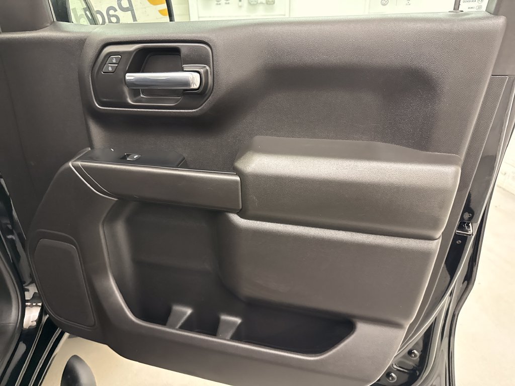 Used 2023 Chevrolet Silverado 1500 Custom Trail Boss w/ LPO, Dark Essentials Package AWD/4WD image 36