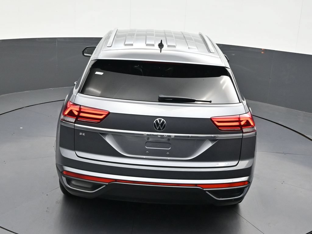 Used 2022 Volkswagen Atlas Cross Sport SE FWD image 23