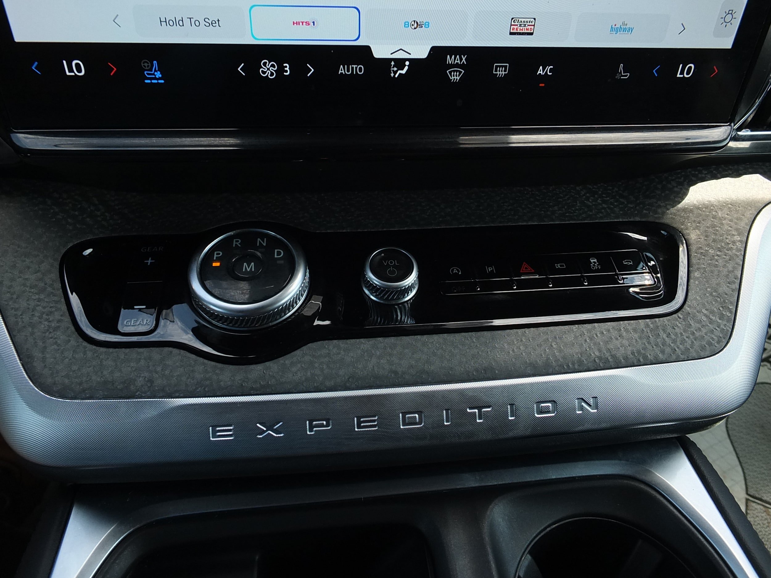 Used 2025 Ford Expedition Tremor AWD/4WD image 28