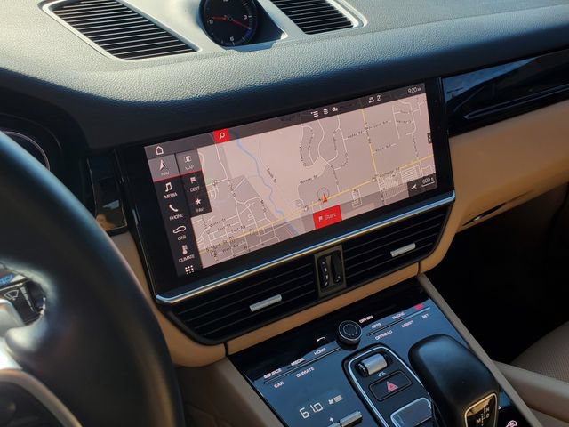 Used 2021 Porsche Cayenne AWD/4WD image 33
