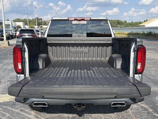 New 2026 GMC Sierra 1500 AT4 w/ Technology Package AWD/4WD image 17