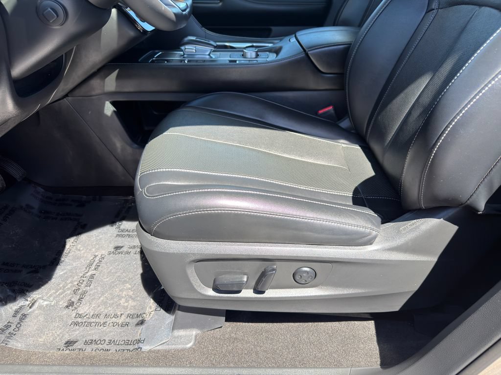Used 2023 INFINITI QX60 Luxe w/ Cargo Package FWD image 14