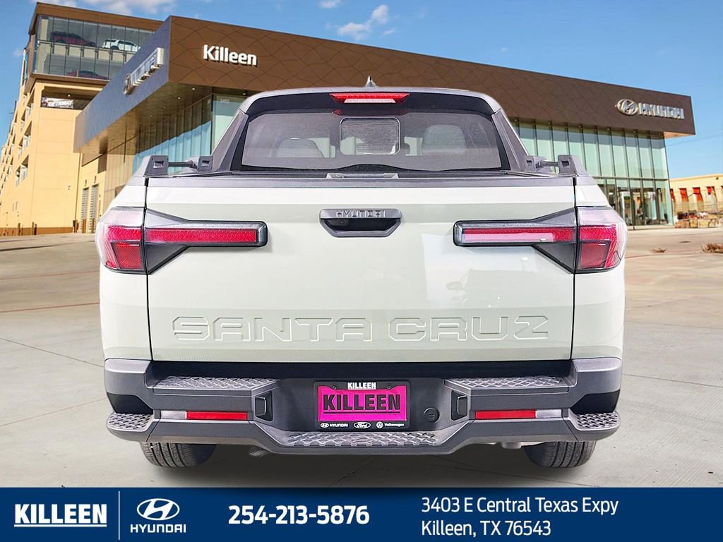 Used 2025 Hyundai Santa Cruz SEL FWD image 8