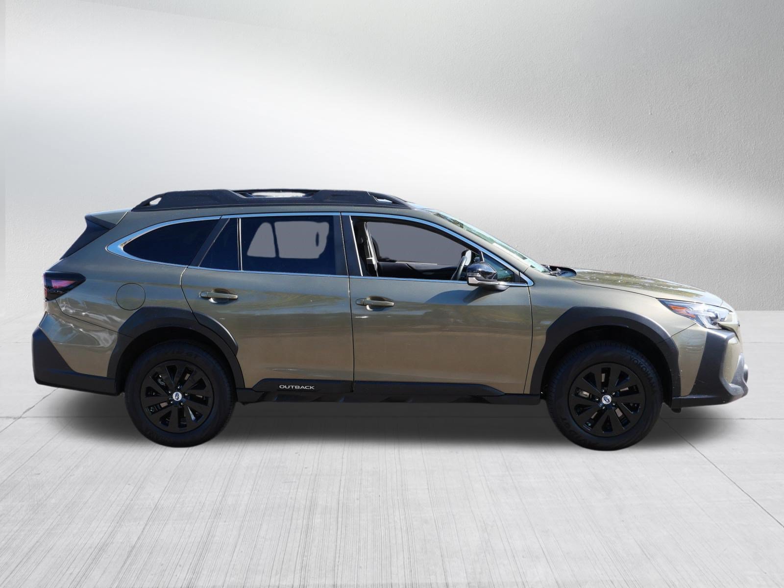 Used 2025 Subaru Outback Premium AWD/4WD image 8
