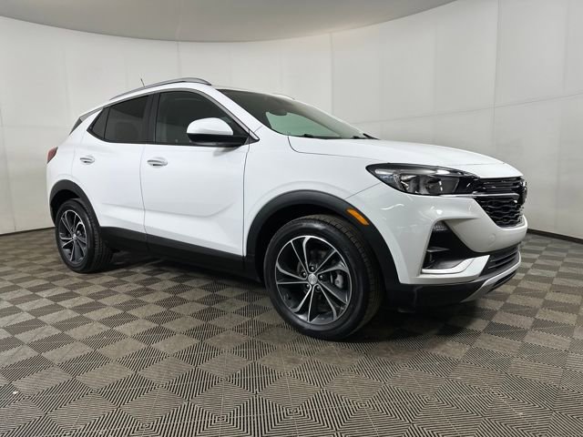 Used 2022 Buick Encore GX Select image 2