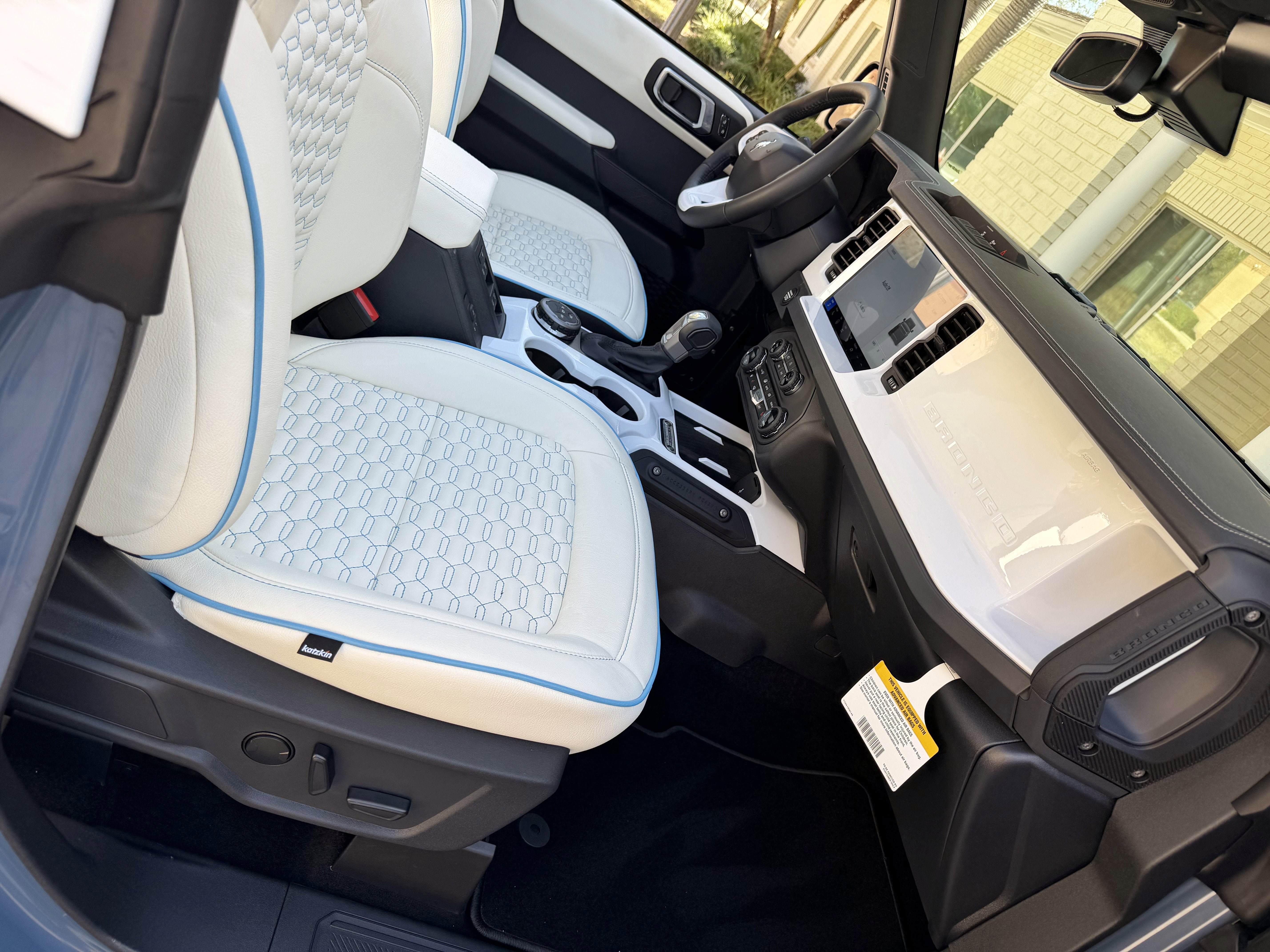 Used 2025 Ford Bronco Outer Banks AWD/4WD image 25