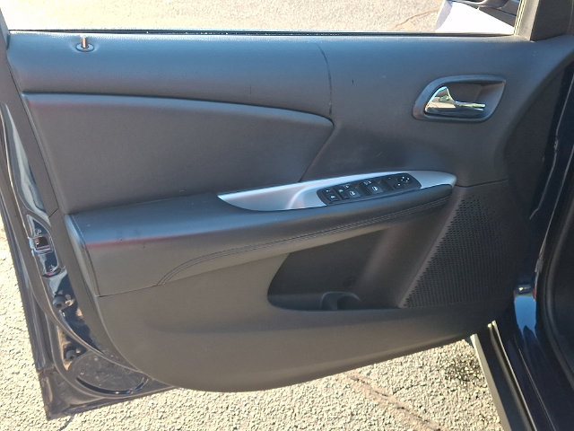 Used 2018 Dodge Journey SE FWD image 12