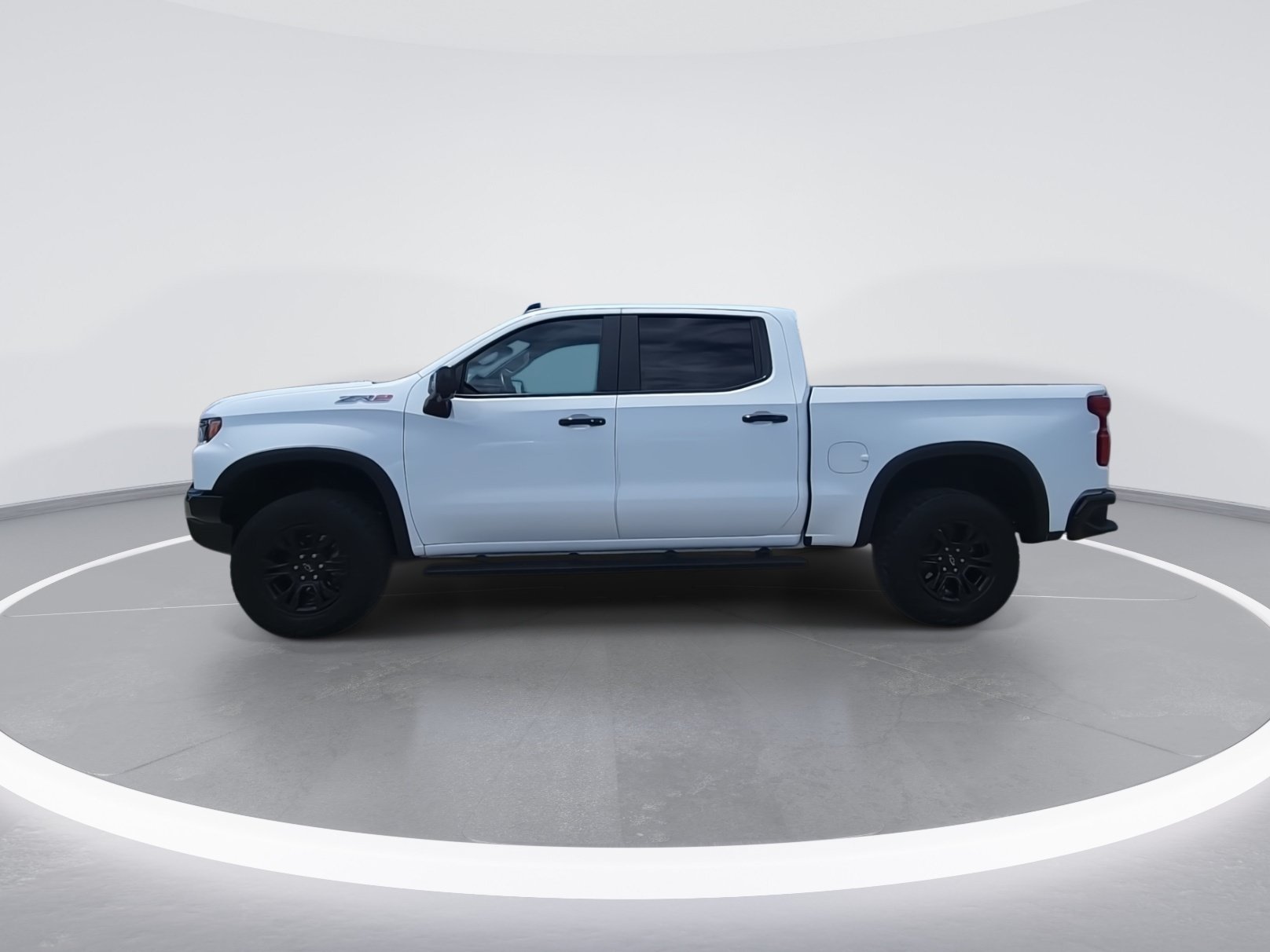 Used 2024 Chevrolet Silverado 1500 ZR2 w/ Technology Package AWD/4WD image 5