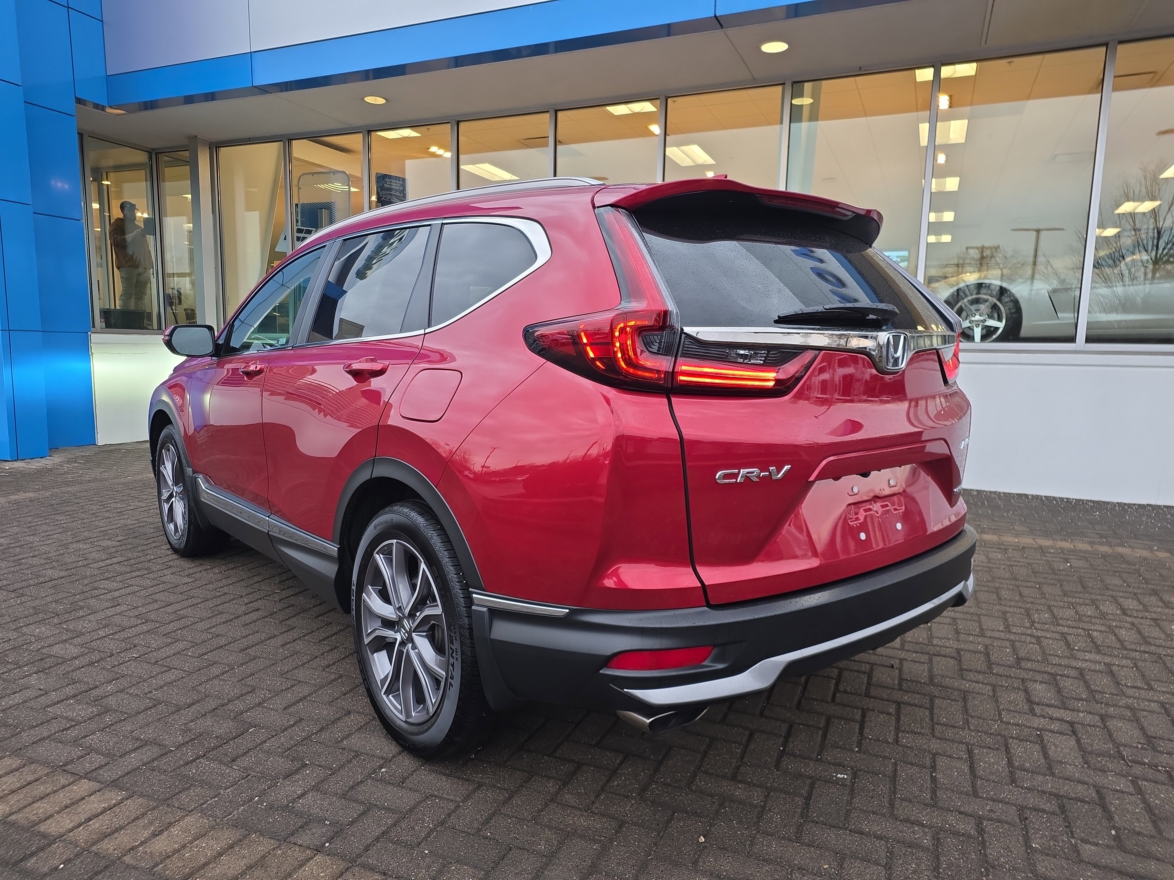 Used 2020 Honda CR-V Touring image 3