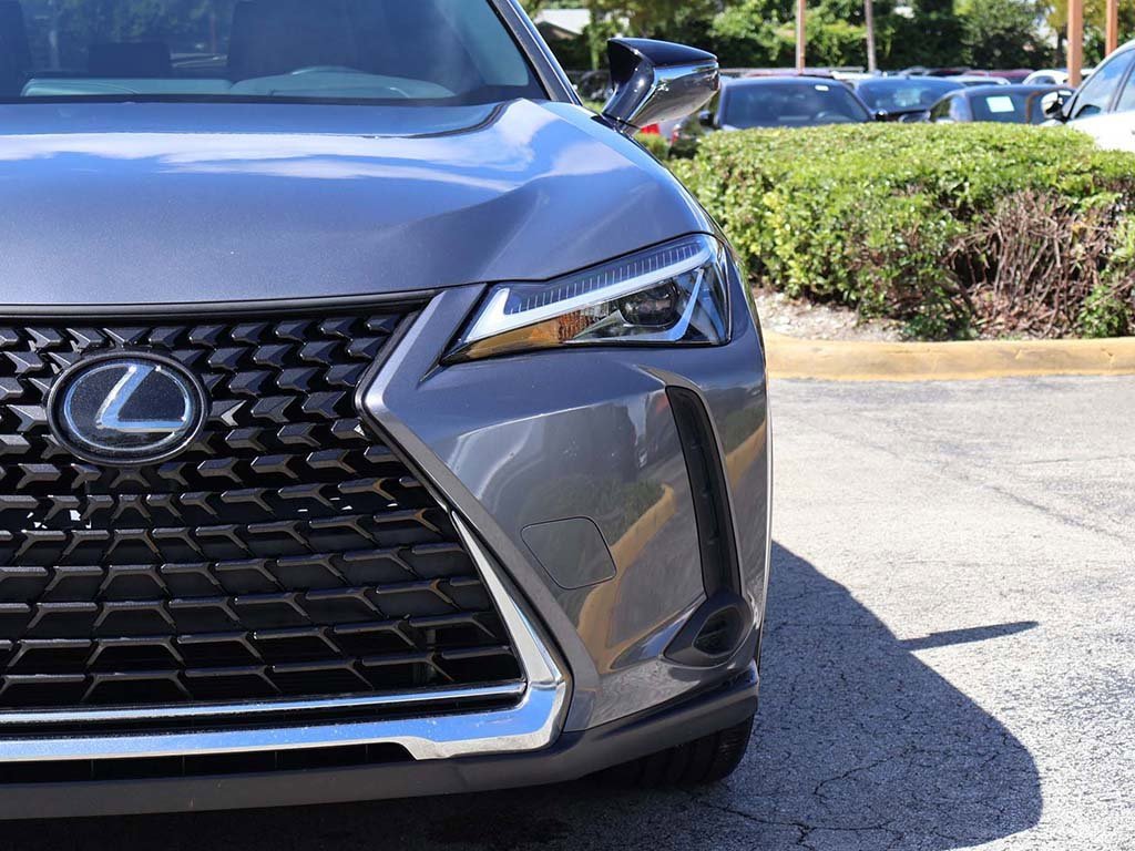 Used 2019 Lexus UX 200 image 13