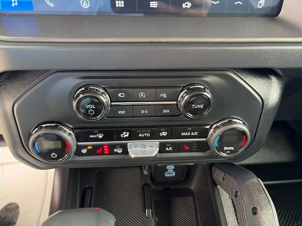 Used 2025 Ford Bronco Badlands AWD/4WD image 24