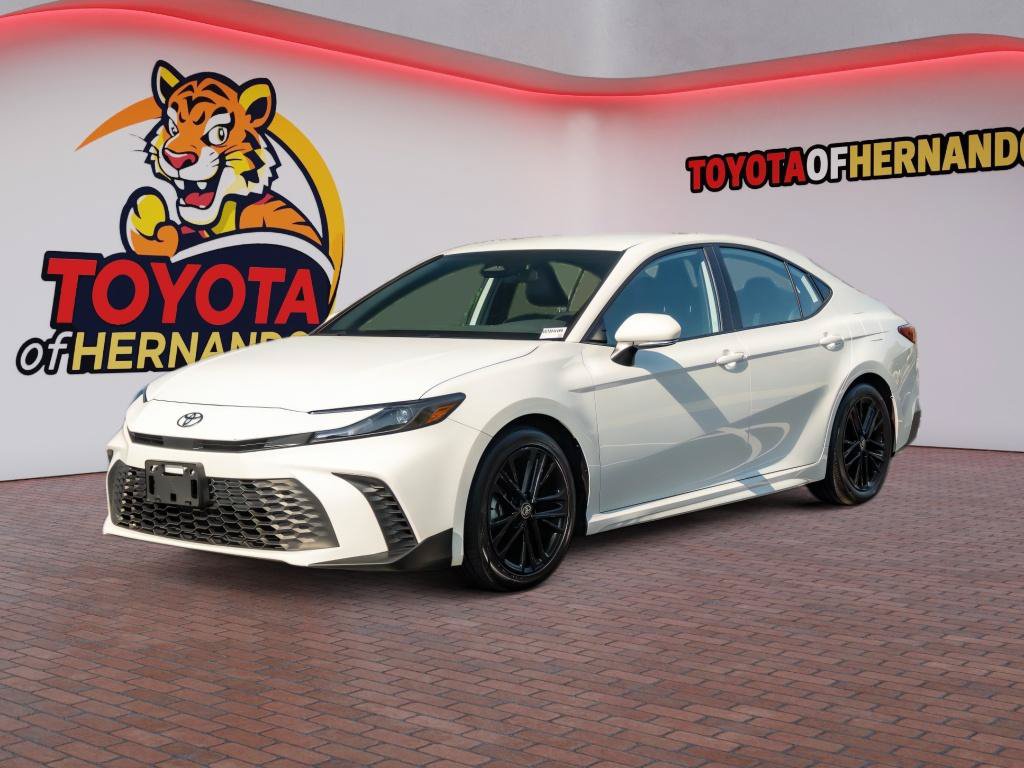 Used 2025 Toyota Camry SE