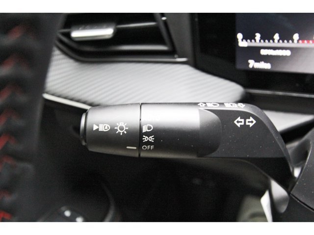 New 2027 Nissan Kicks SR w/ SR Premium Package FWD image 16