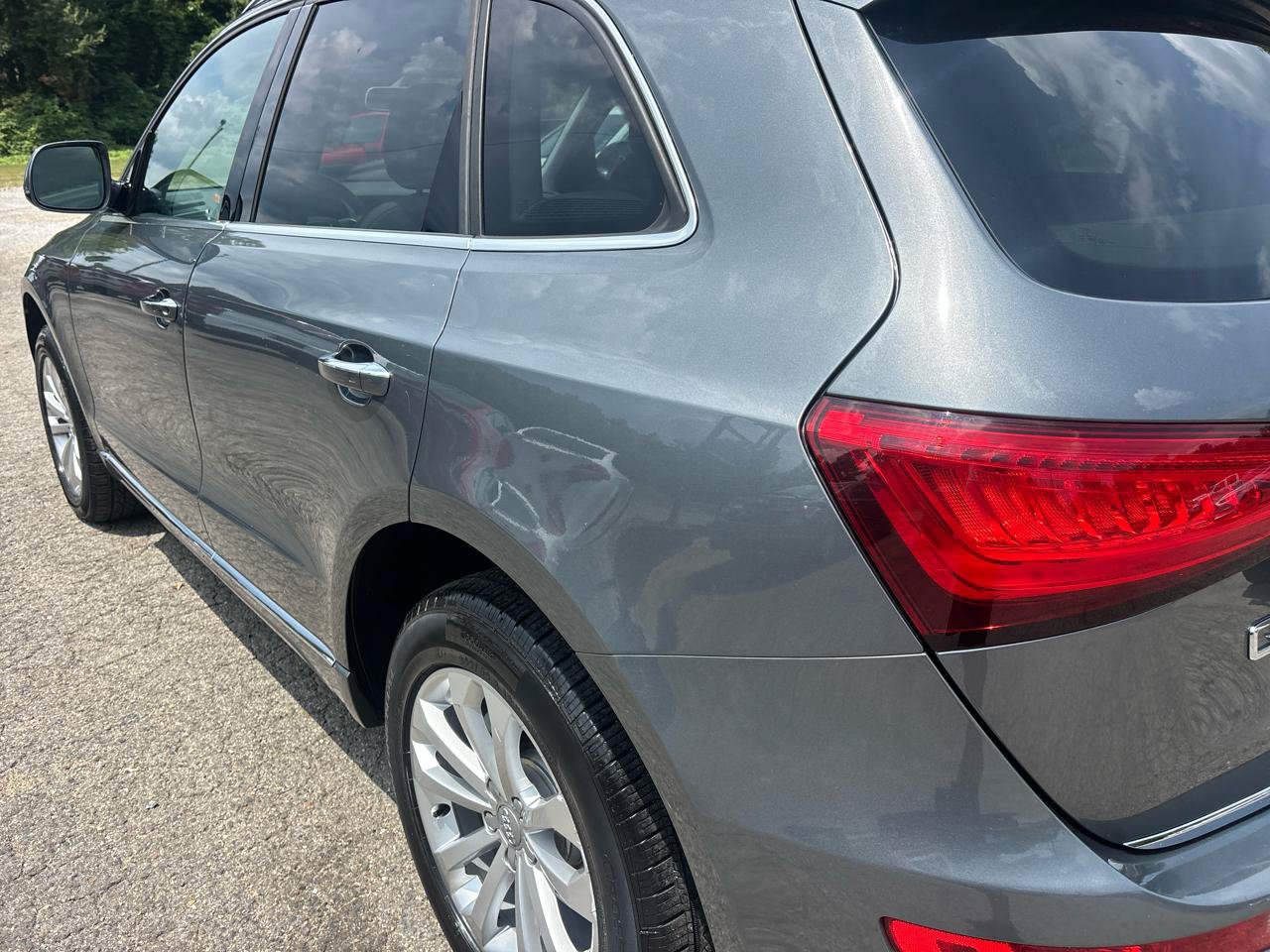 Used 2016 Audi Q5 2.0T Premium Plus w/ Premium Plus Package AWD/4WD image 8
