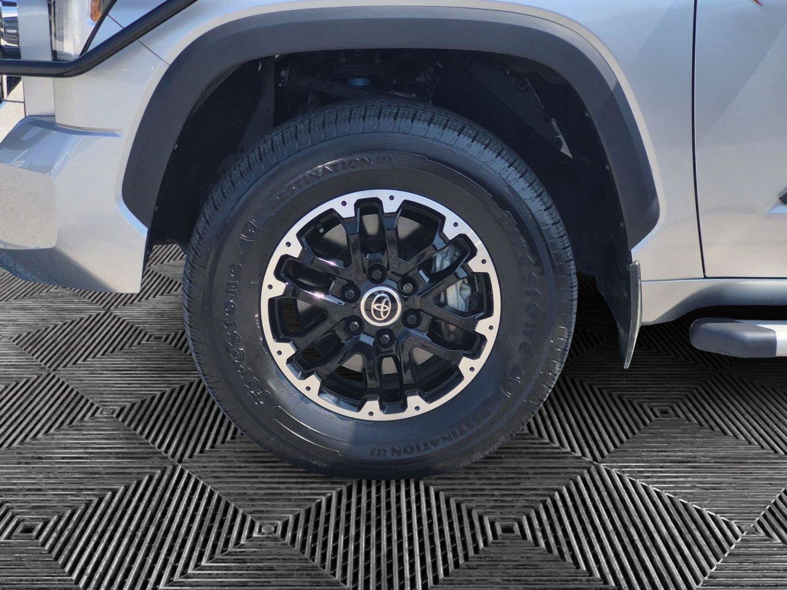 Used 2022 Toyota Tundra SR5 w/ TRD Off-Road Package AWD/4WD image 30