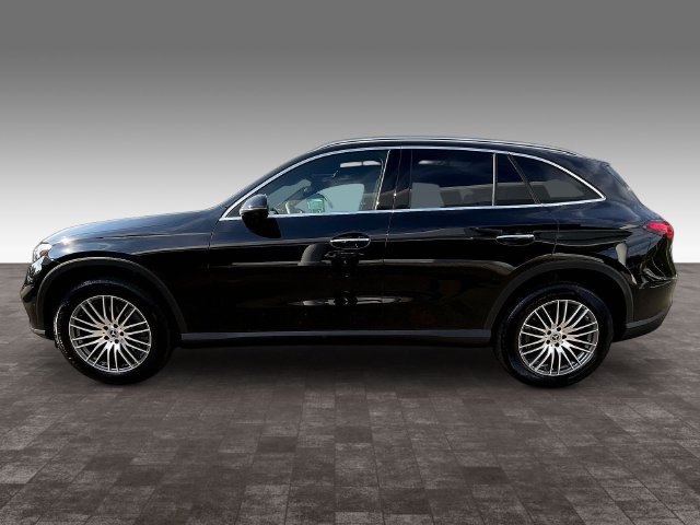 Used 2026 Mercedes-Benz GLC 300 4MATIC image 7