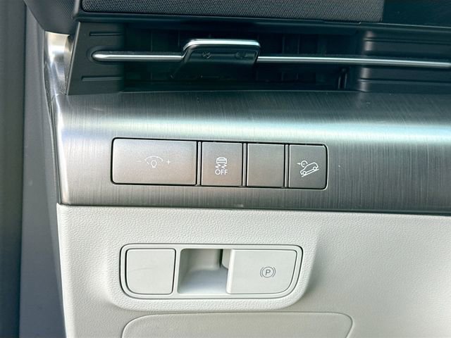 Used 2024 Hyundai Kona SEL image 10