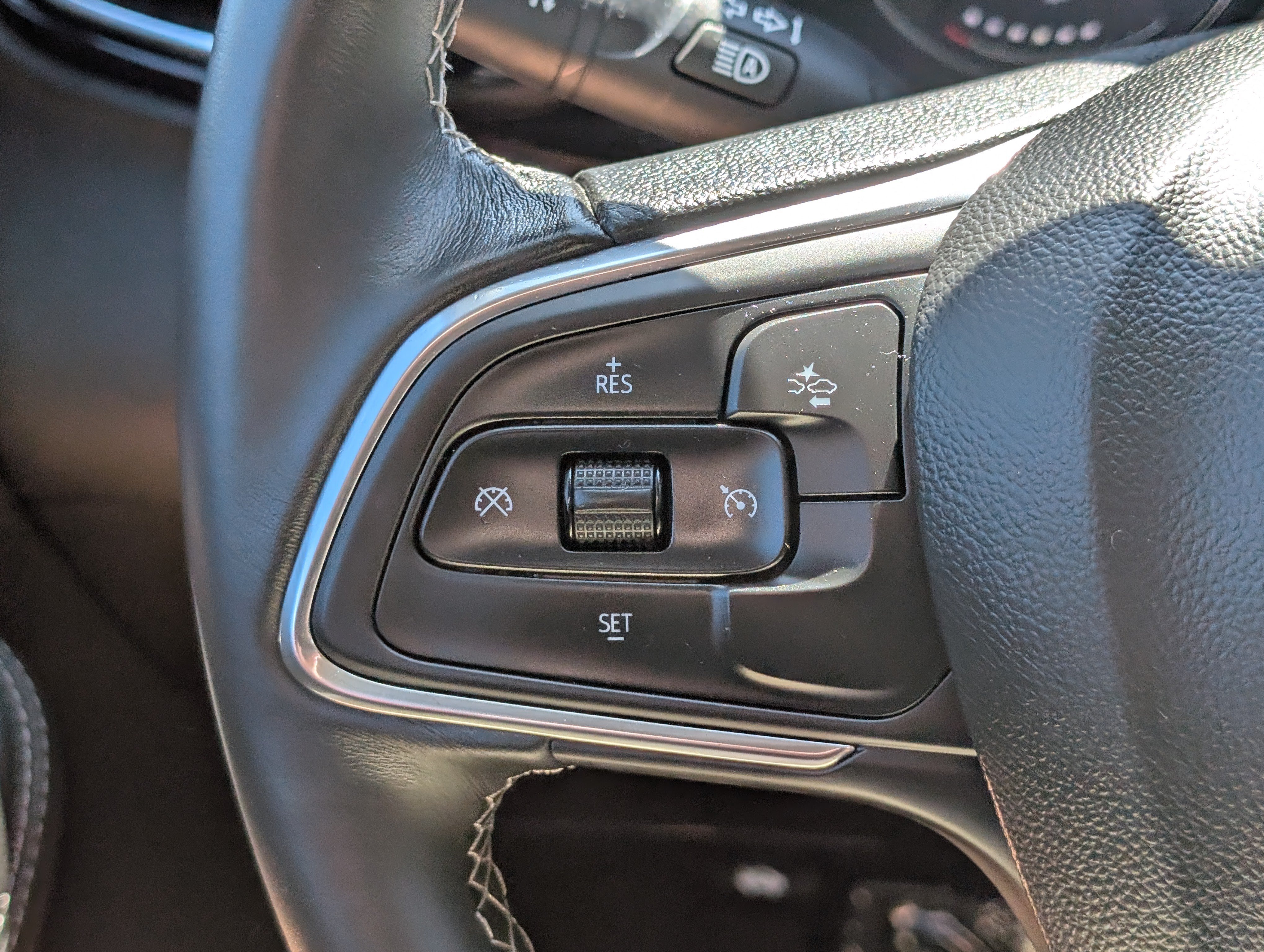 Used 2020 Buick Encore GX Select w/ Advanced Technology Package AWD/4WD image 22