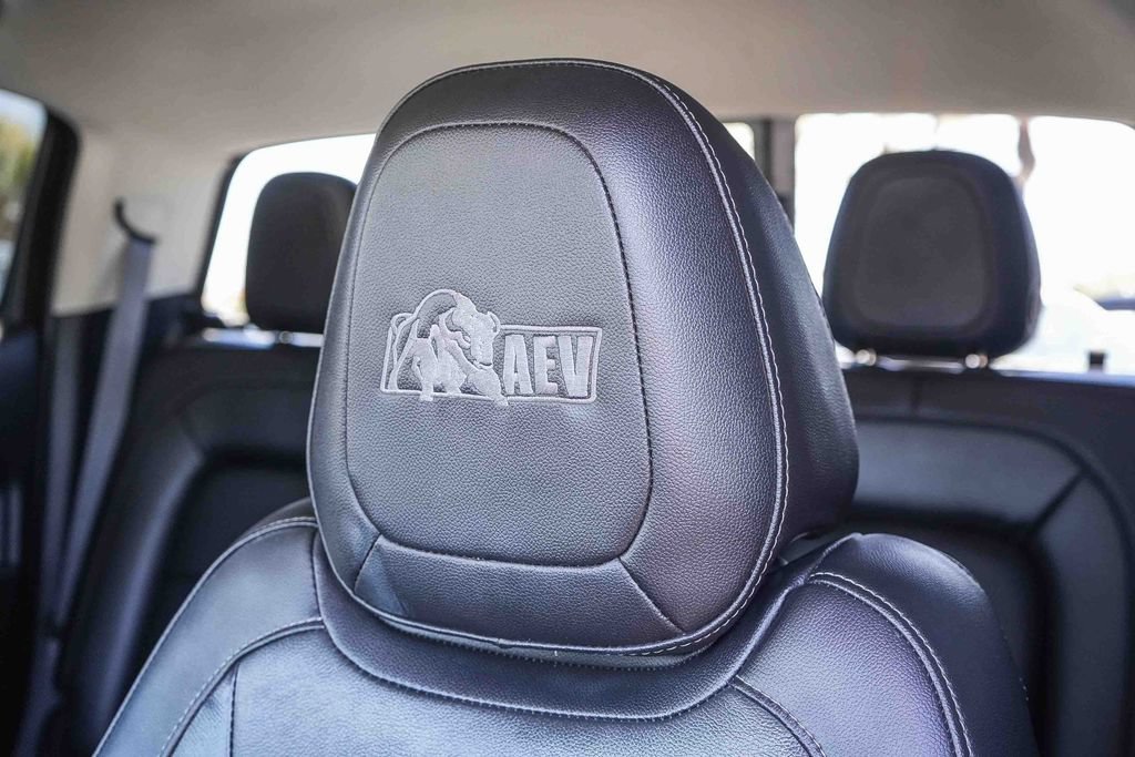 Used 2022 Chevrolet Colorado ZR2 w/ Colorado ZR2 Bison Edition AWD/4WD image 29