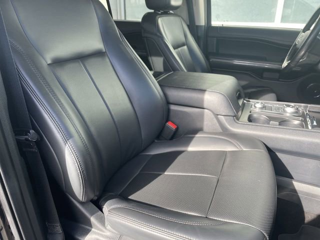 Used 2023 Ford Expedition Max XLT image 25