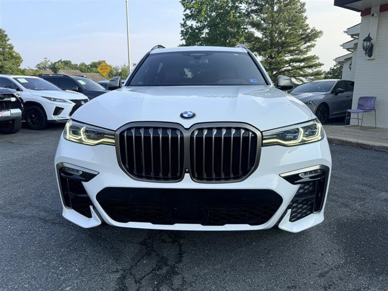 Used 2022 BMW X7 M50i AWD/4WD image 2
