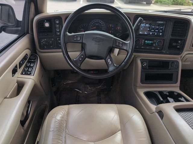 Used 2003 Chevrolet Tahoe LT AWD/4WD image 16