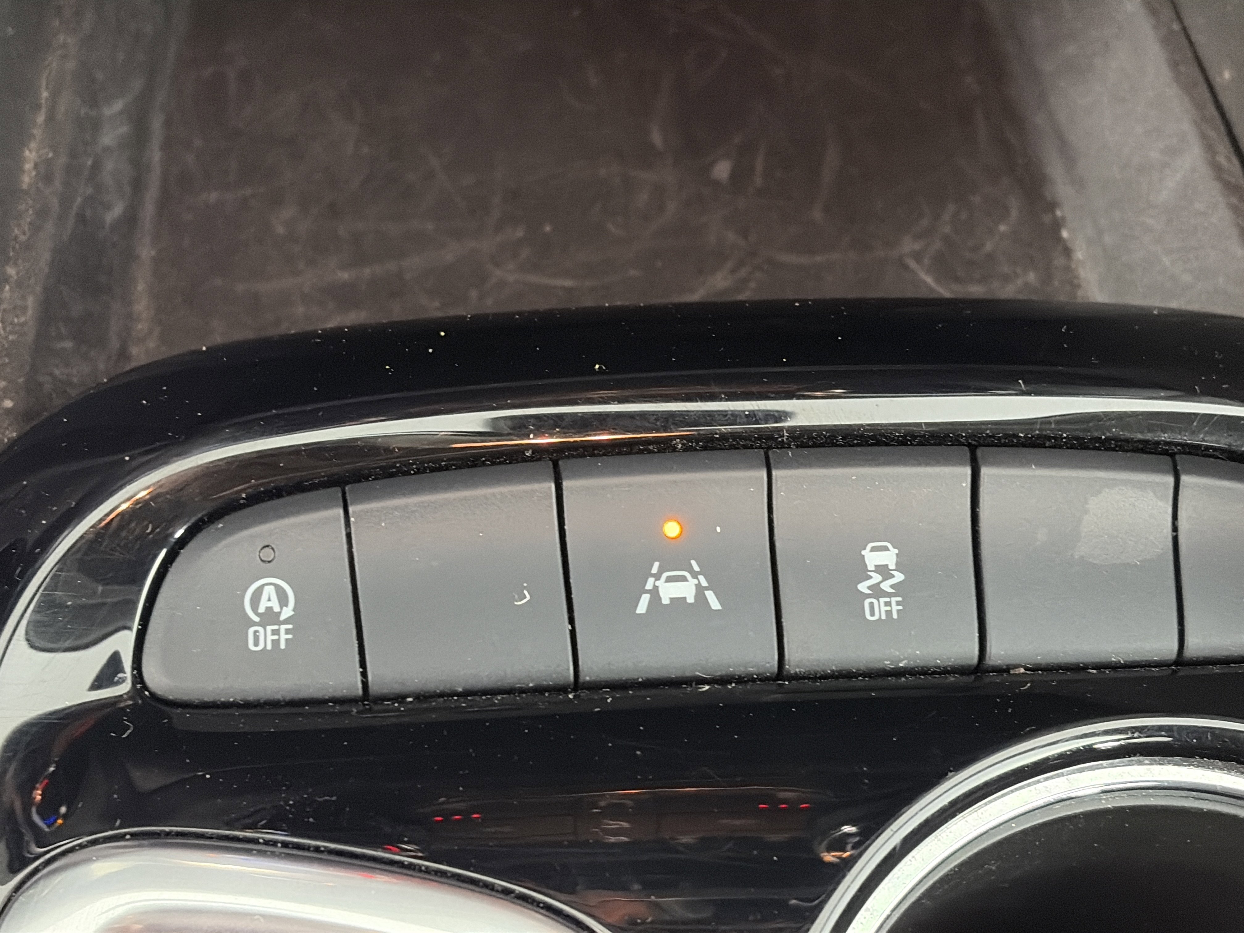 Used 2024 Buick Encore GX Preferred w/ Comfort Package FWD image 24