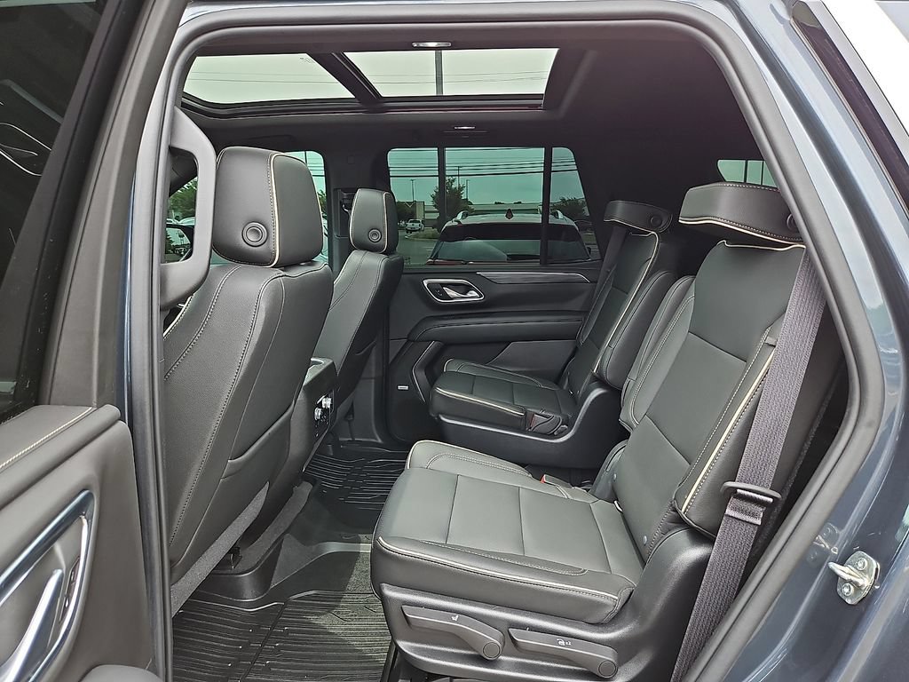 Used 2021 GMC Yukon SLT w/ SLT Premium Package AWD/4WD image 10