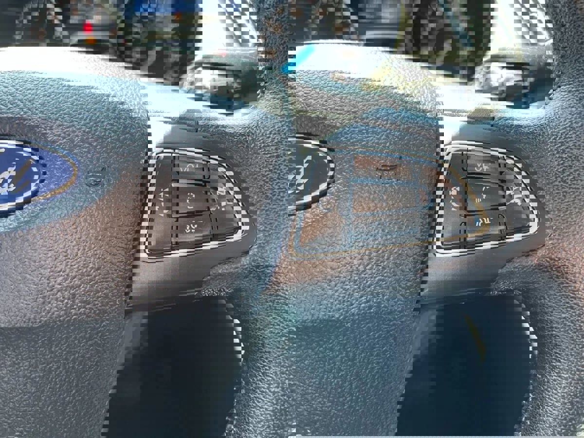 Used 2019 Ford Escape SEL image 30