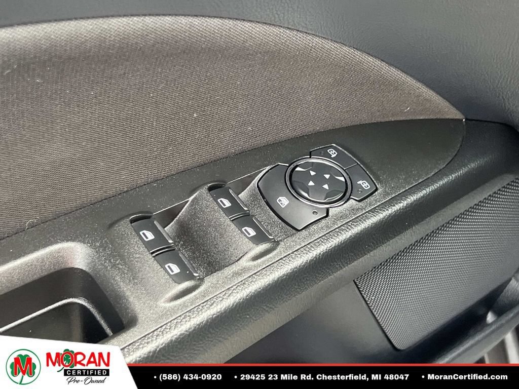 Used 2020 Ford Fusion SE FWD image 15