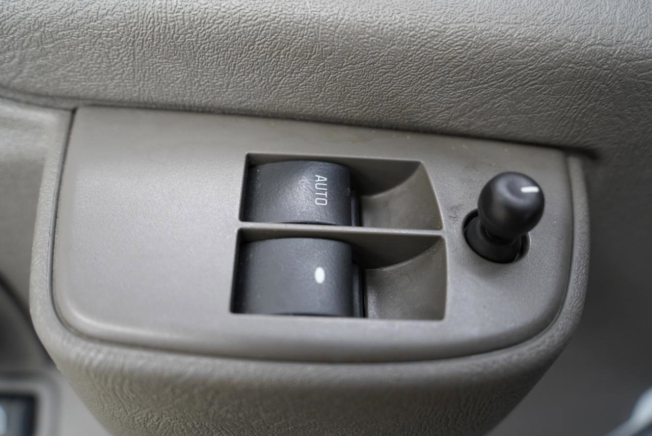 Used 2023 Chevrolet Express 2500 w/ Driver Convenience Package image 23