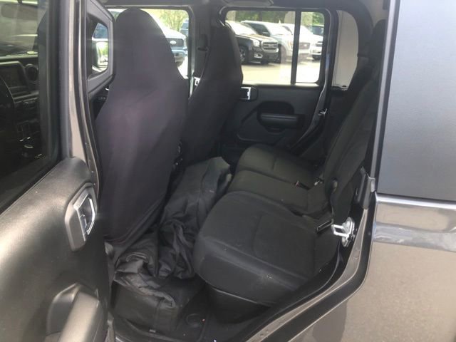 Used 2021 Jeep Gladiator Willys image 8