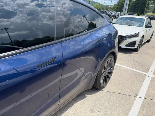 Used 2024 Tesla Model Y Performance AWD/4WD image 6